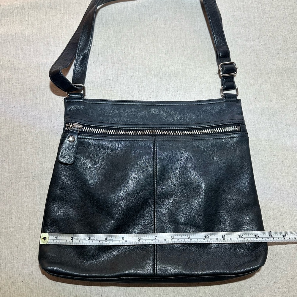 Margot Black Genuine Leather Cross Body Bag Cross Body Adjustable Strap zipper - Picture 2 of 7